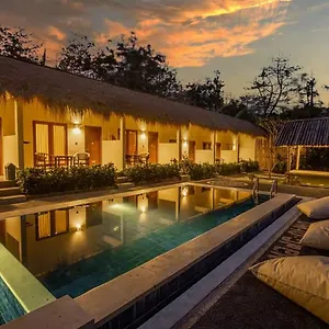Made 02 Balangan, Homestay, Villas, & Warung Made02 Uluwatu (Bali)